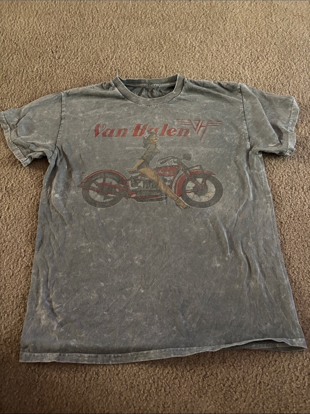Van Halen Graphic Tee in Washed Gray size medium